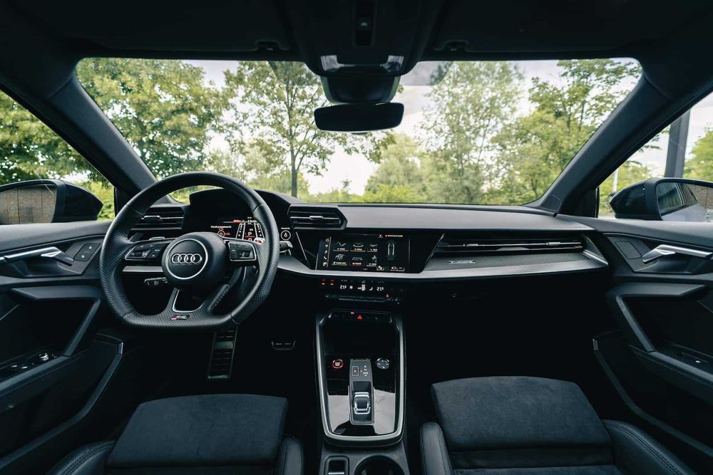 Wynajem Audi RS3 Sport Quattro wypożyczalnia samochodów