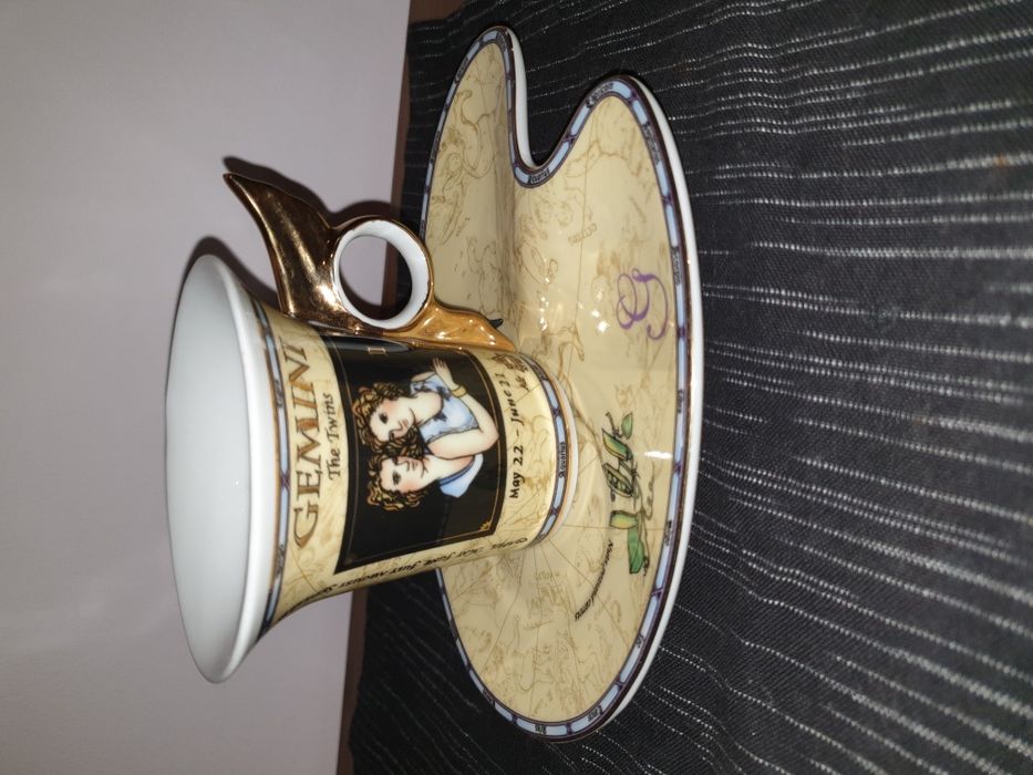 Chávena pires signo do Zodíaco Gémeos