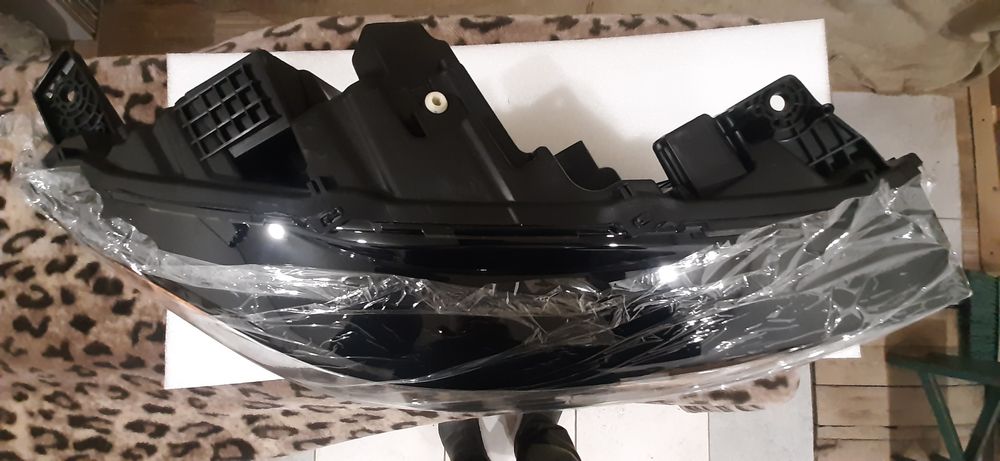 Фара Ford Edge SEL