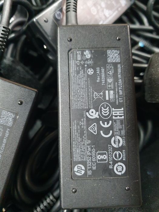 Блок питания живлення зарядка зарядное HP 45w blue pin оригінал