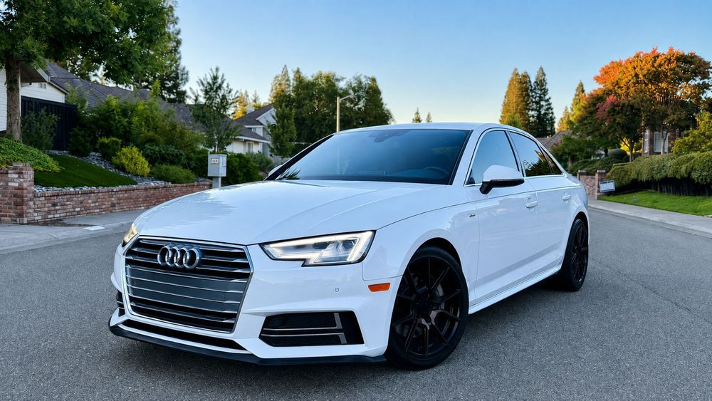 Audi A4 Limousine Audi A4 2.0T quattro S line