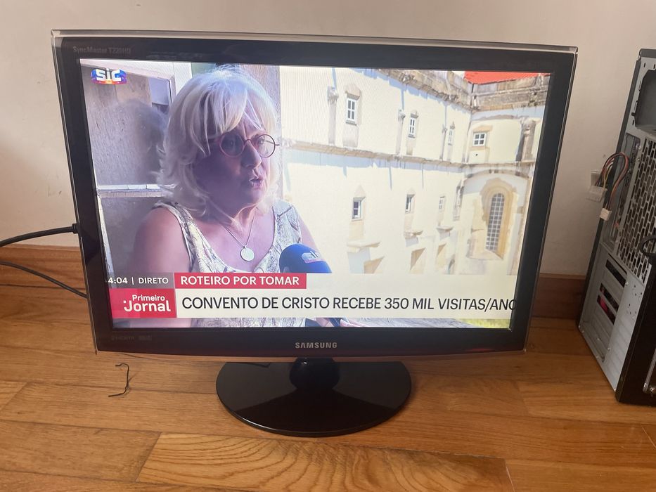 Monitor/TV Samsung 22" (2x HDMI + Colunas) – Ideal PC / Consola / TV