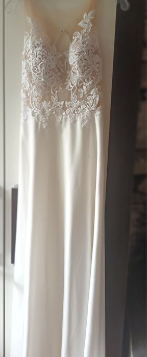 Suknia slubna skromna