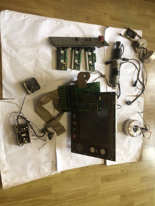 Обладнання та комплектуючі деталі до стола плазмової різки Pierce