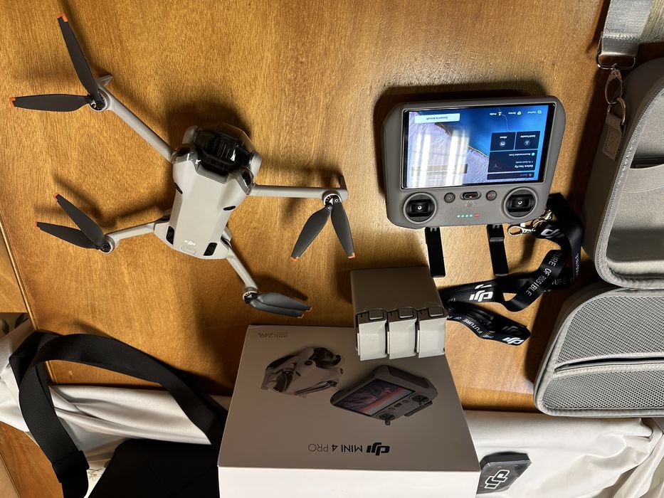 DJI Mini 4 Pro Fly More Combo + DJI RC 2 — Como Novo