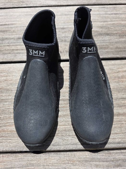 Botas Neoprene Tribord 3mm Tamanho 36/37 – Bom Estado – Cascais