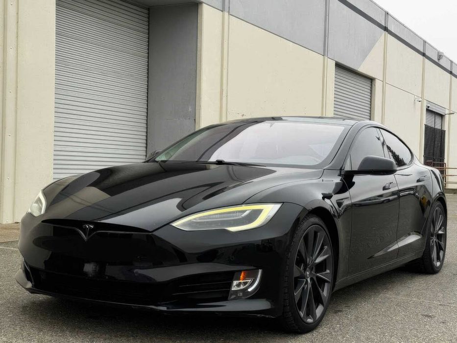 Tesla Model S 100D      2017