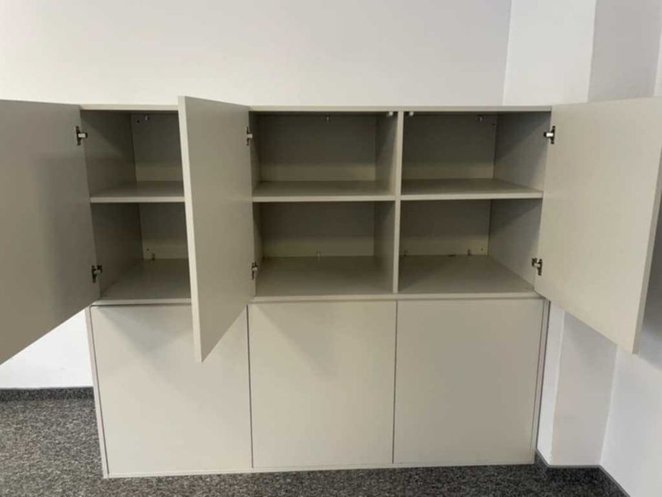 Biurka, krzesła biurowe i inne - Likwidacja biura