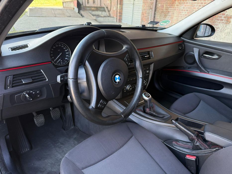 BMW Seria 3 E90 320 Benzyna 170 KM