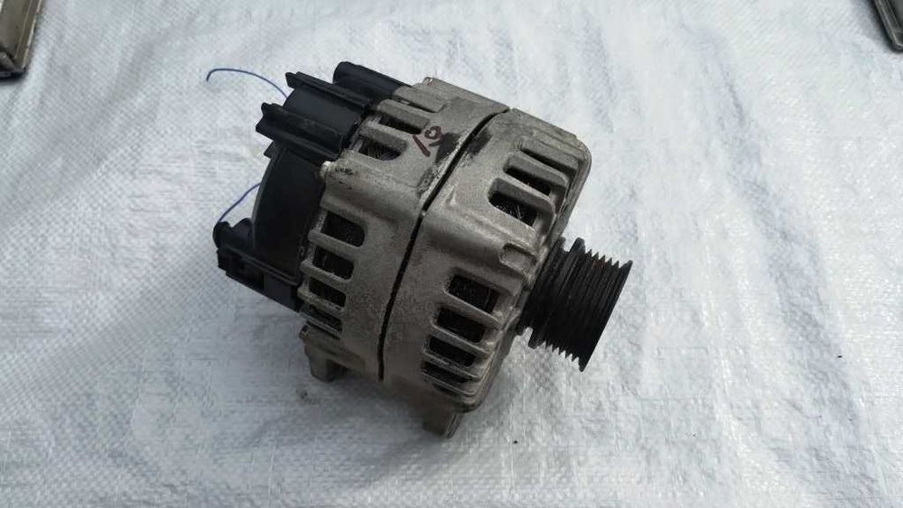 Генератор для Audi Q7  06E903023B