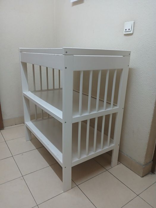 Móvel trocador IKEA