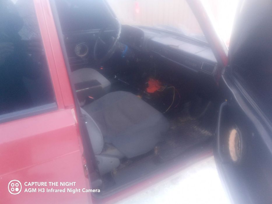 Продам Ваз 2105 газ Бенз  5ступка35000