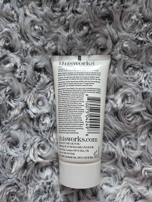 Żel do mycia ciała twarzy Perfect Body Smoothing Wash This Works 50 ml