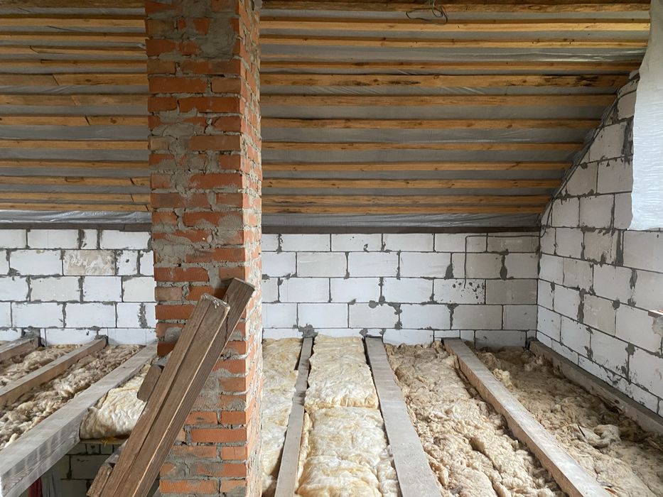 Терміново продам новий будинок в смт.Брусилів 70 км.,м.Киів