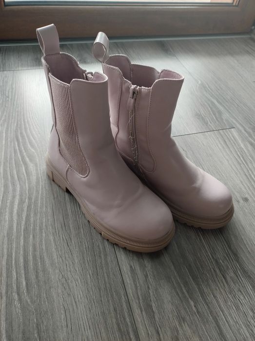 Liliowe botki 34