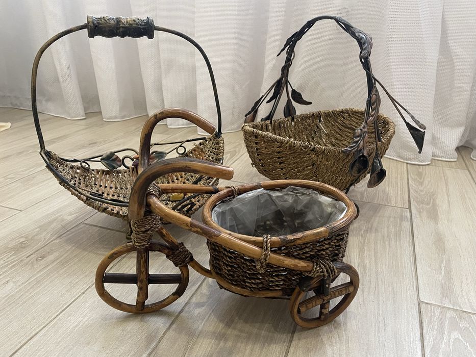 Квітковий кошик велосипед.Декор