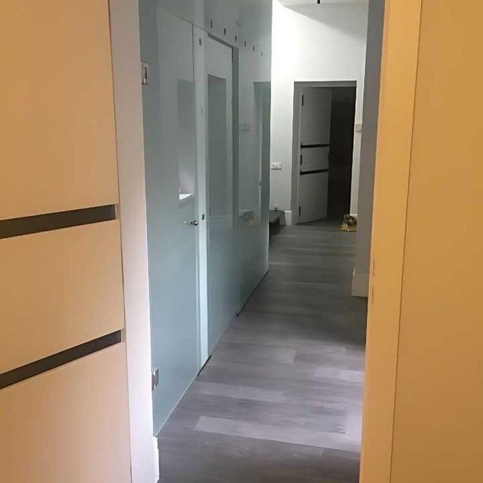 Продається 4-кімнатна квартира в центрі