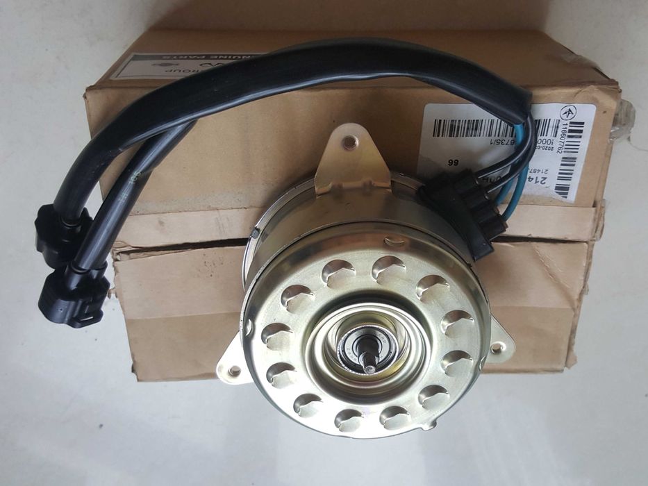 Мотор двигатель радиатора охлаждения Nissan 21487-JF00B