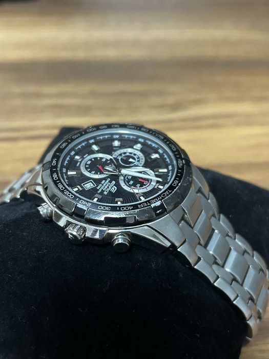 Годинник Casio