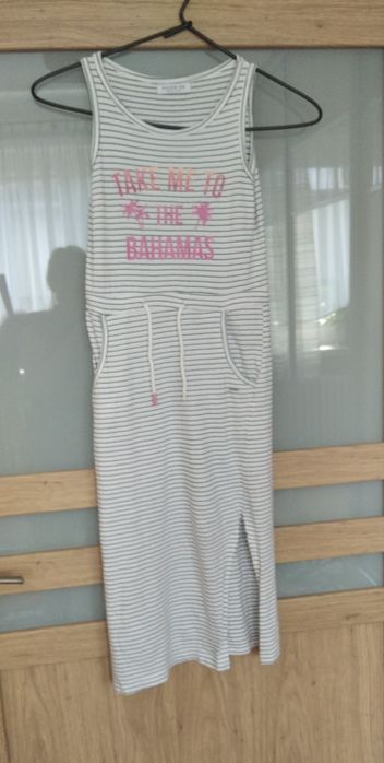 Sukienka Reserved w rozm. 134