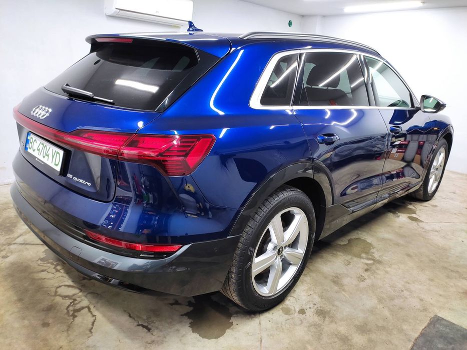 Audi etron Night vision 22рік, модельний 23