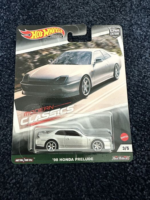 Hot wheels premium 98 honda prelude modern classics