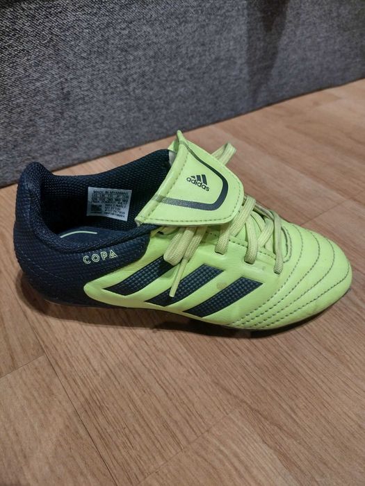 Korki dla małego piłkarza adidas 17.4 cm wkładka