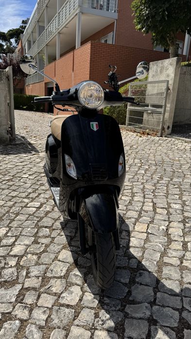 Scooter Riya 50 - vespa