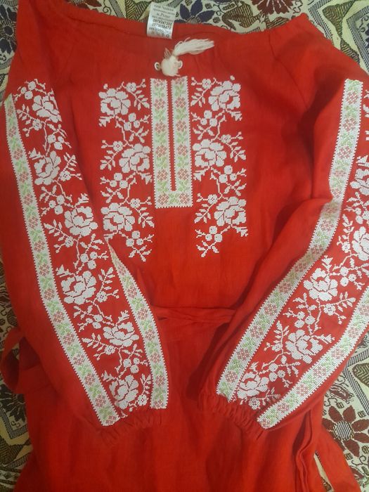 Вишите плаття для дівчинки