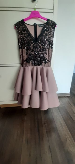 Sukienka selwester wesele studniówka różowo czarna pudrowa koronka fa
