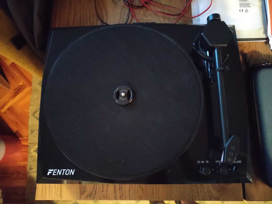 Leitor de Vinil Fenton + colunas