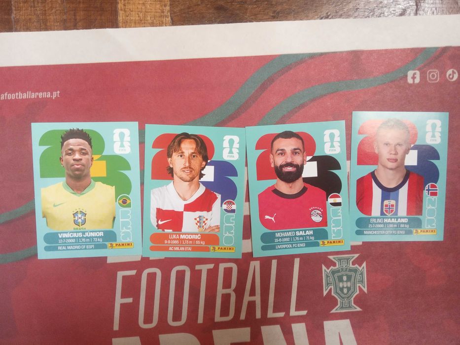37 Emblemas das equipas. Mundial 2026