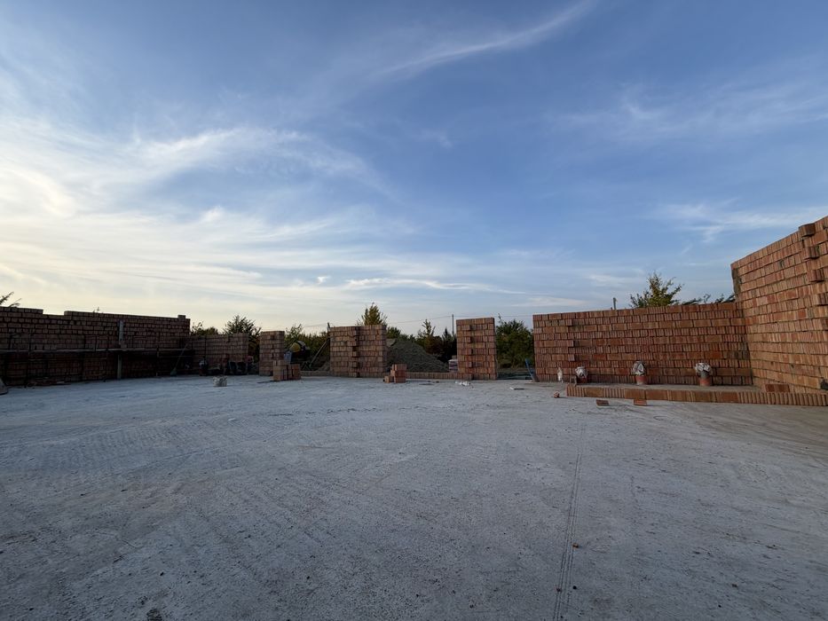 Будинок Duplex 94м2 + піднавіс для авто