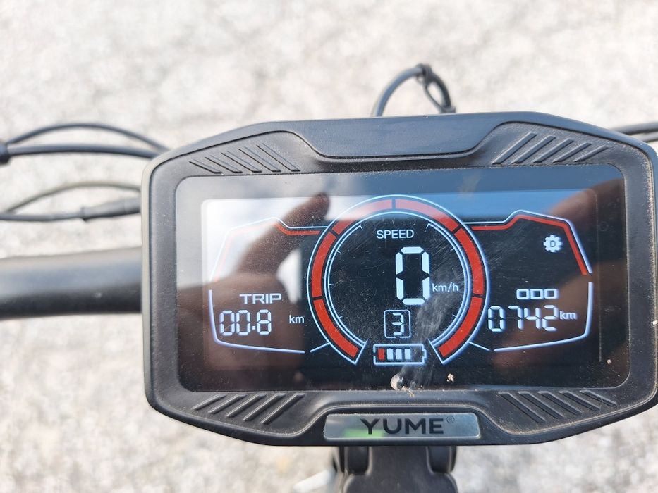 Yume Hawk 2400w poucos km