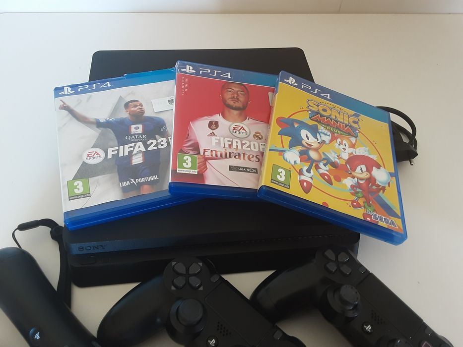 Playstation 4 1TB, 4 comandos e 3 jogos