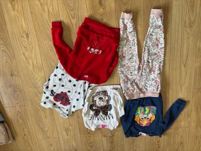 Zestaw ubranek dziewczęcych