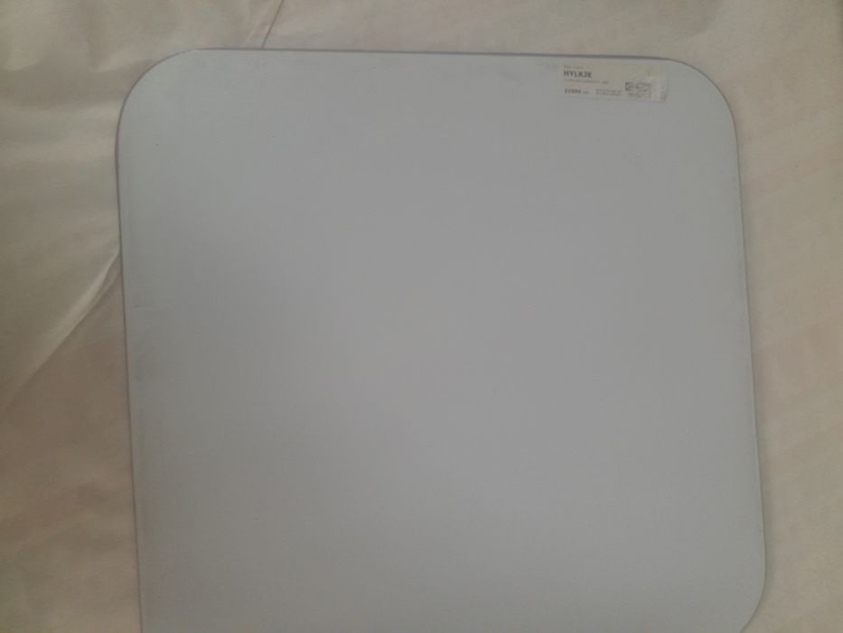 2 espelhos IKEA  linha Hylkje  em bom estado