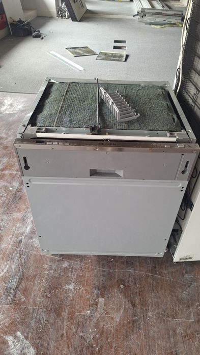 Máquina de lavar loiça Becken (encastrar)