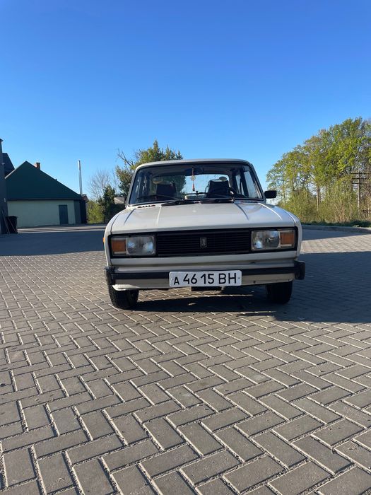 Легковий автомобіль