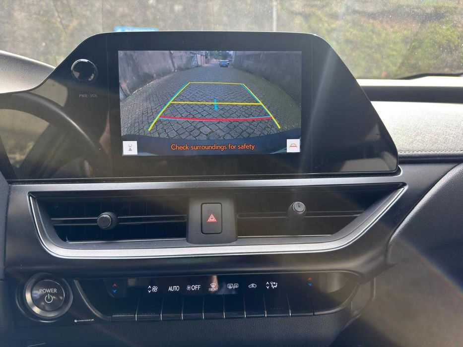 Lexus UX 250h F Sport
