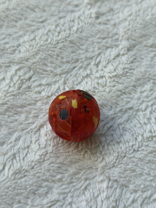 Bakugan Pyrus BakuSolar Hyper Dragonoid 650G