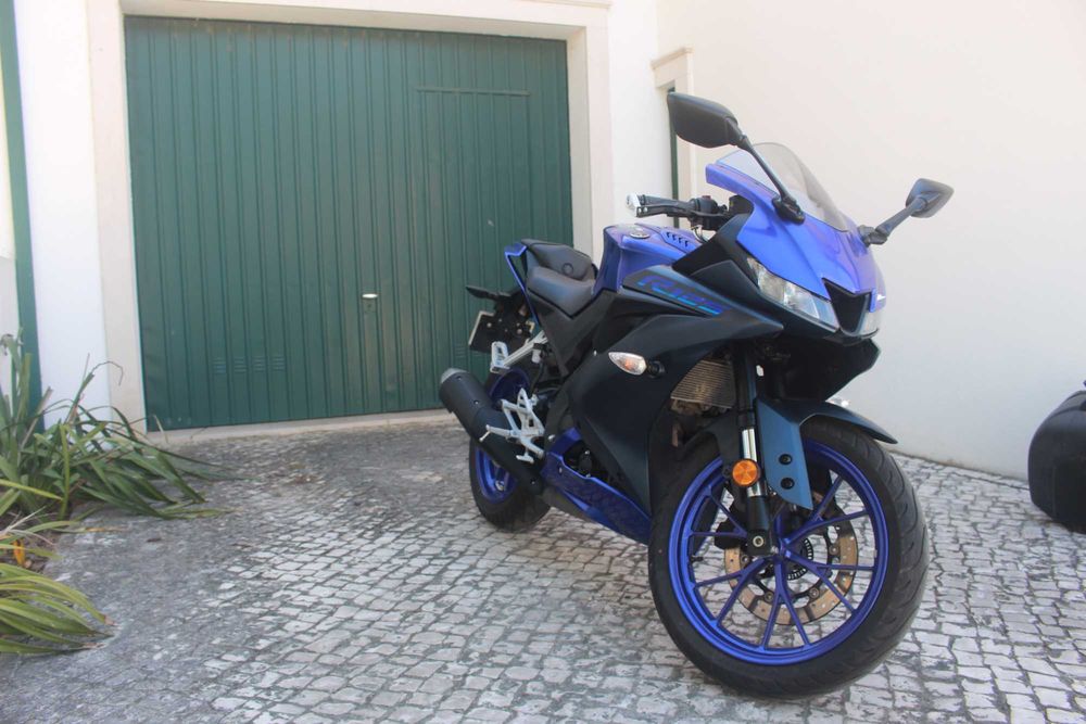 Yamaha YZFR 125 / Modelo 2023