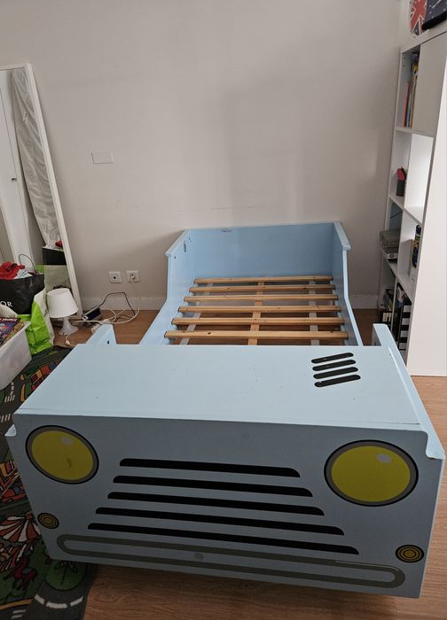 Cama criança - carro