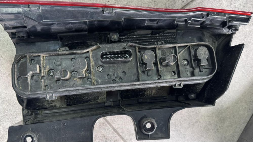 Фари Mercedes bens