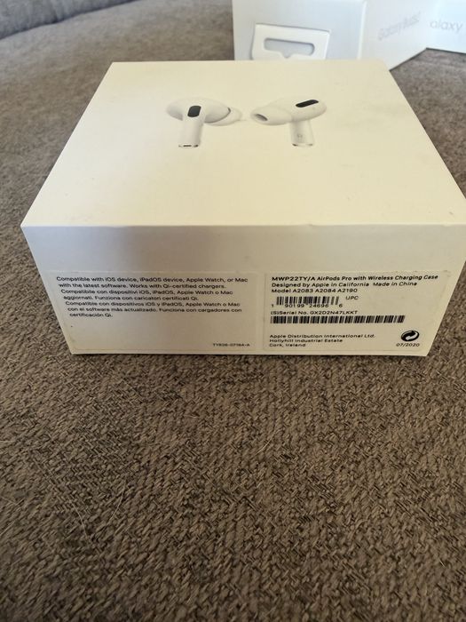 AirPods Pro Apple