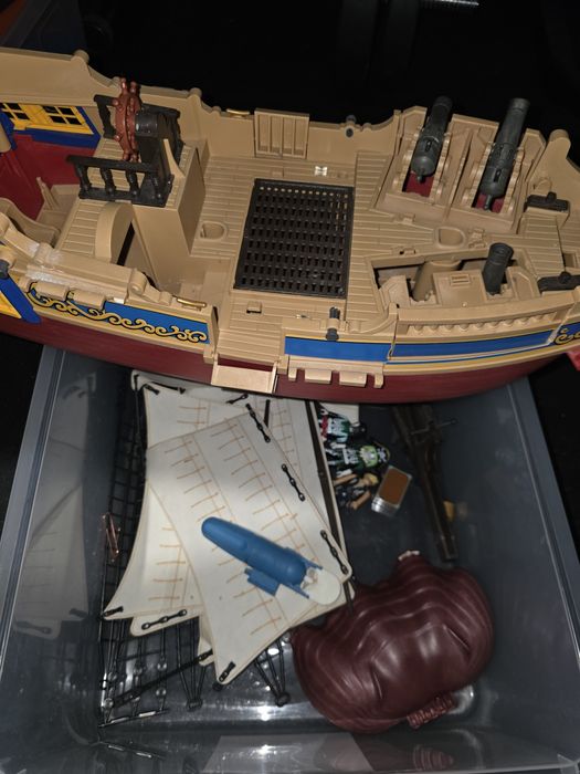 PLAYMOBIL 4290 ogromny Statek Piracki + SILNIK elektryczny + żagle + figurki