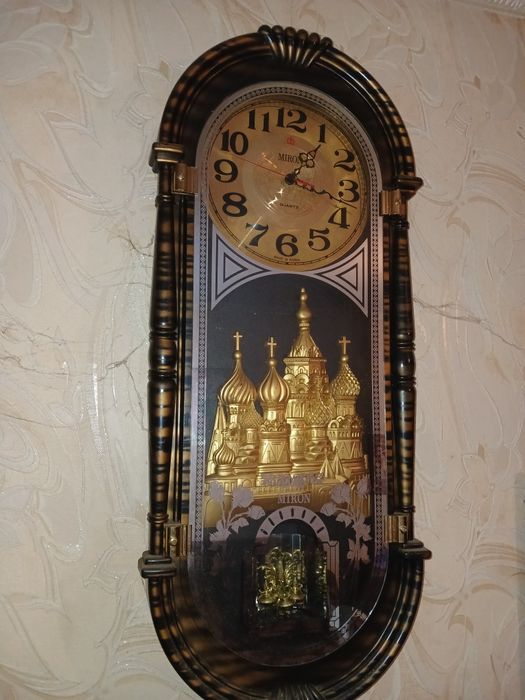 Настенные часы с изображением куполов церкви кварцевые часы с боем