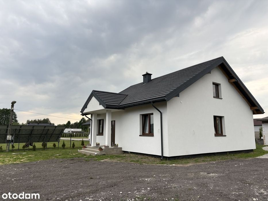 Wolnostojący dom z garażem, blisko lasu!