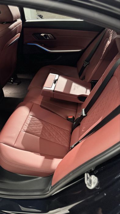 Продам  нову BMW 3 2025