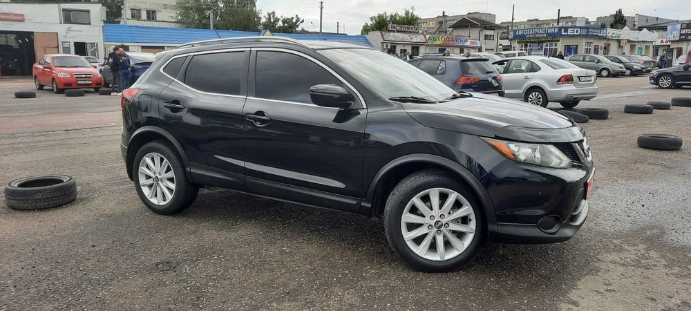 Продам нещодавно пригнаний з США NISSAN Rogue Sport у комплектації SV